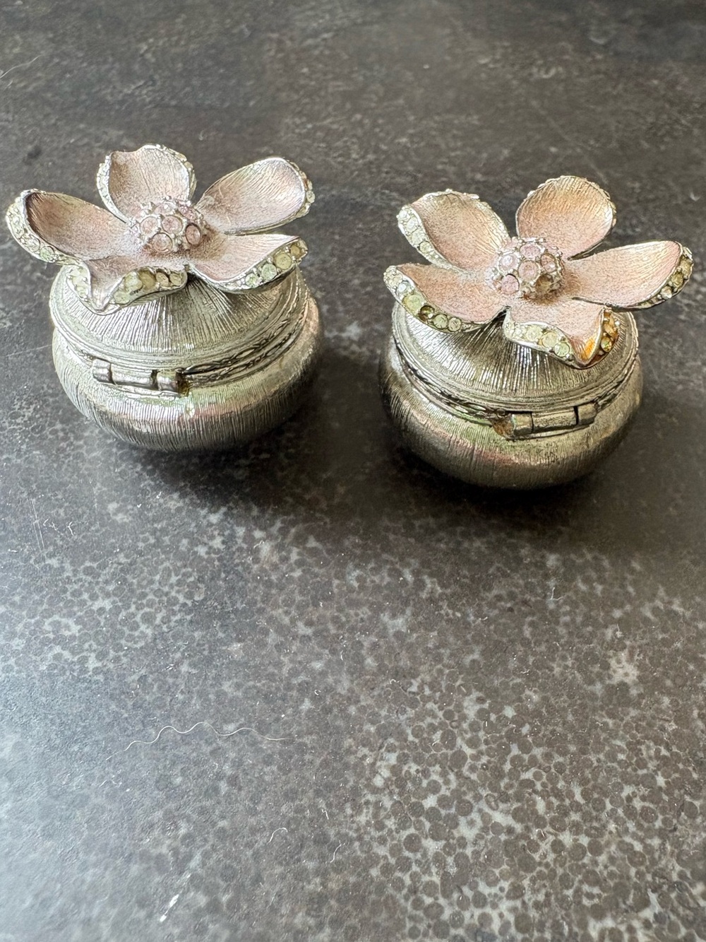 JAY STRONGWATER Pair of Metal and Rhinestone Decorative Pill/Trinket Boxes - Picture 5 of 9